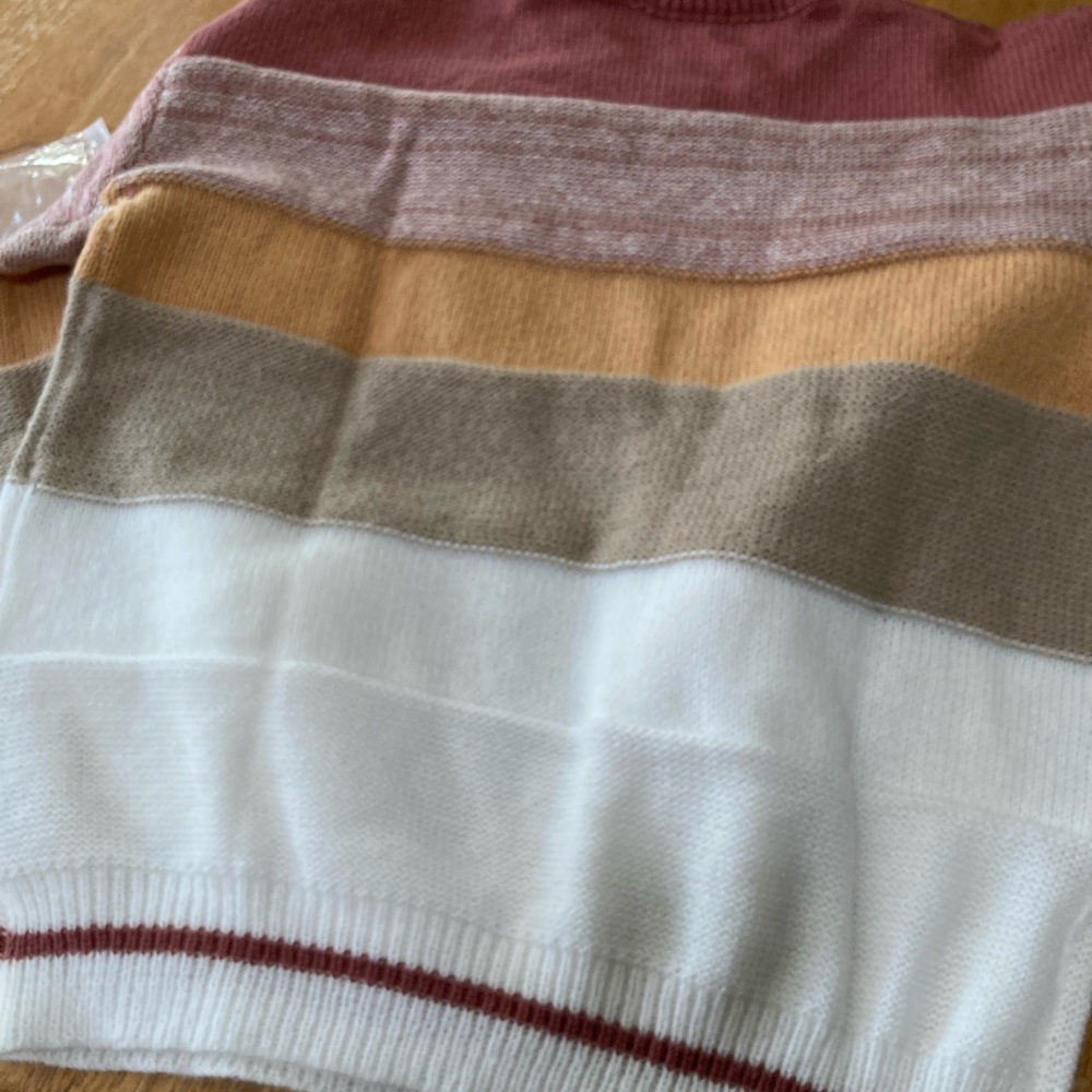 Sweater size M